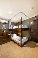 Little Charm Hanoi Hostel