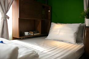 Little Charm Hanoi Hostel