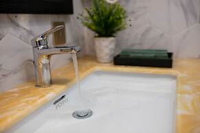 Little Charm Hanoi Hostel