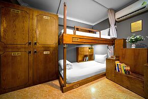 Little Charm Hanoi Hostel