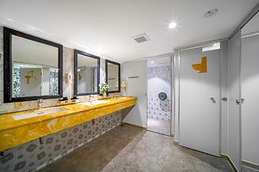 Little Charm Hanoi Hostel