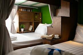 Little Charm Hanoi Hostel