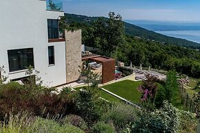 Villa AltaVista, Opatija - Seaview & Relax with Heated Pool and Privat