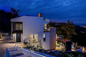 Villa AltaVista, Opatija - Seaview & Relax with Heated Pool and Privat