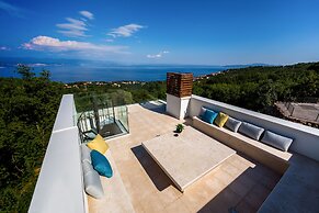 Villa AltaVista, Opatija - Seaview & Relax with Heated Pool and Privat