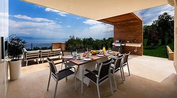 Villa AltaVista, Opatija - Seaview & Relax with Heated Pool and Privat