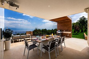 Villa AltaVista, Opatija - Seaview & Relax with Heated Pool and Privat