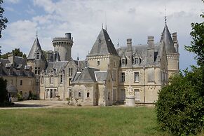 Château Des Chevaliers De Londigny