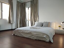 Plaza Manjalara with 2 bedrooms