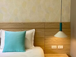 Follow the Cloud B&B