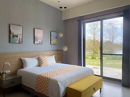 Follow the Cloud B&B