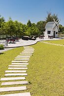 Follow the Cloud B&B