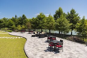 Follow the Cloud B&B