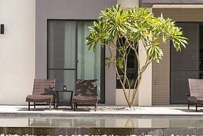 Follow the Cloud B&B