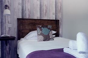 Mullions 51 B&B