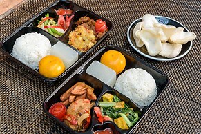 Yellow Bee Tanah Abang