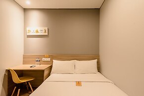 Yellow Bee Tanah Abang