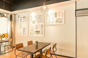 Yellow Bee Tanah Abang