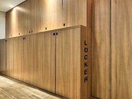 Yellow Bee Tanah Abang