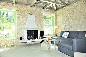 Villa Ermis- Mounty Island Villas