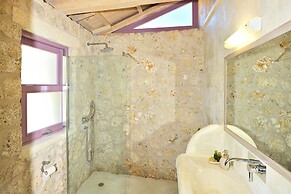 Villa Orfeas- Mounty Island Villas