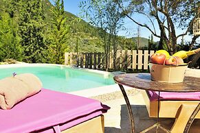 Villa Orfeas- Mounty Island Villas