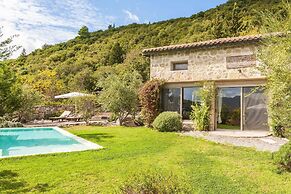 Villa Nefeli- Mounty Island Villas