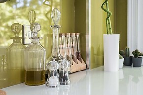 Stunning Flat Near the Beach & Trains