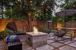 The Eastside Lodge Austin