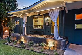 The Eastside Lodge Austin