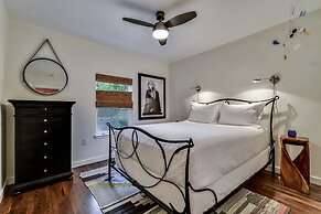 The Eastside Lodge Austin