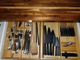 The Eastside Lodge Austin