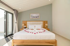 Babylon Hoi An Central Villa