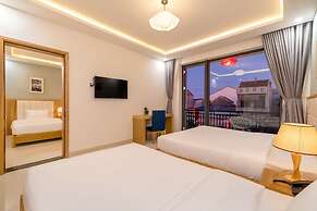 Babylon Hoi An Central Villa