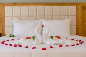 Babylon Hoi An Central Villa