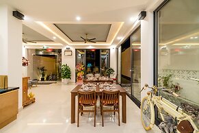 Babylon Hoi An Central Villa