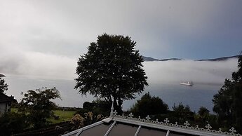Lochview Guest House