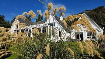 Lochview Guest House