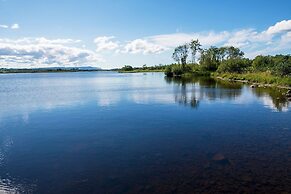 Dulrush Fishing Lodge and Guesthouse