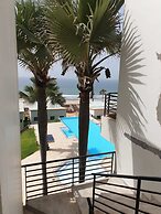 Relax waterfront serviced apartment