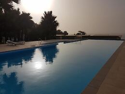 Relax waterfront serviced apartment