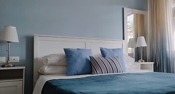 120 Rodionoff DOWNTOWN Hotel & Rooms - connection to Airport and Monde