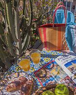 120 Rodionoff DOWNTOWN Hotel & Rooms - connection to Airport and Monde