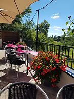 Auberge D'ici & D'ailleurs