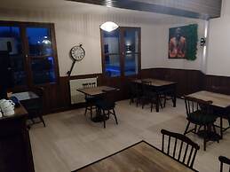 Auberge D'ici & D'ailleurs