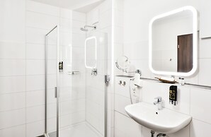 Four Stars by City Hotel