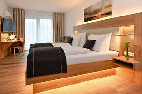 Four Stars by City Hotel
