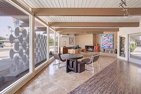 Inndulge -- A Modern Gay Men's Resort