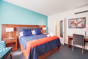 Inndulge -- A Modern Gay Men's Resort