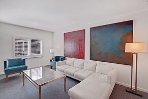 Inndulge -- A Modern Gay Men's Resort